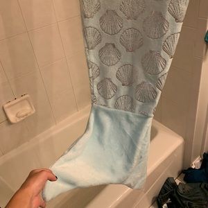 Mermaid tail blanket